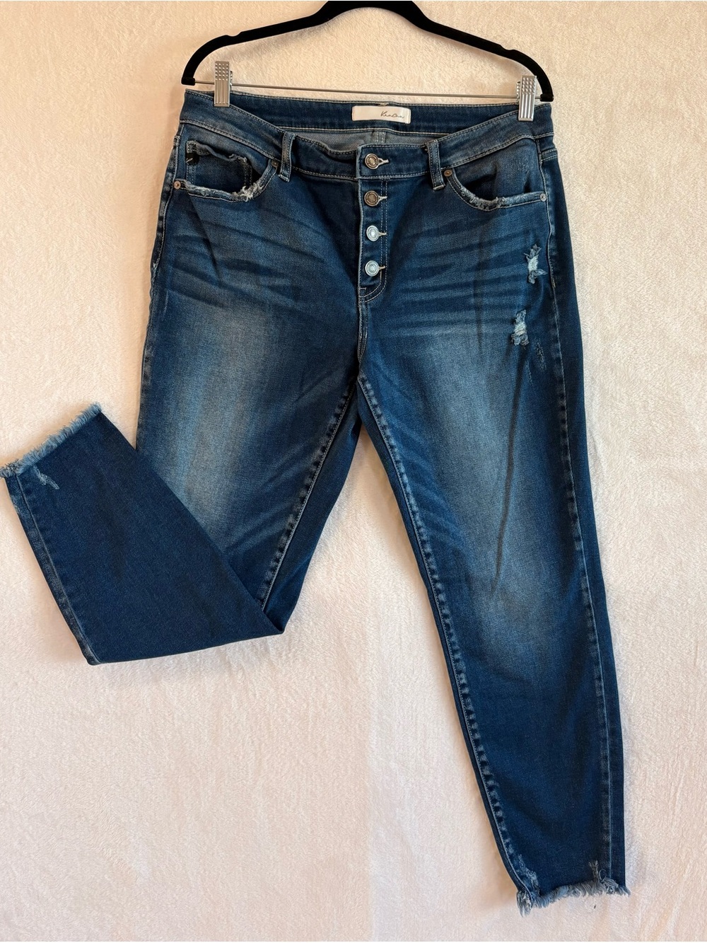 💙 KanCan Distressed Skinny Jeans – Women’s Size 15/31 – Medium Wash Denim - Picture 2 of 8